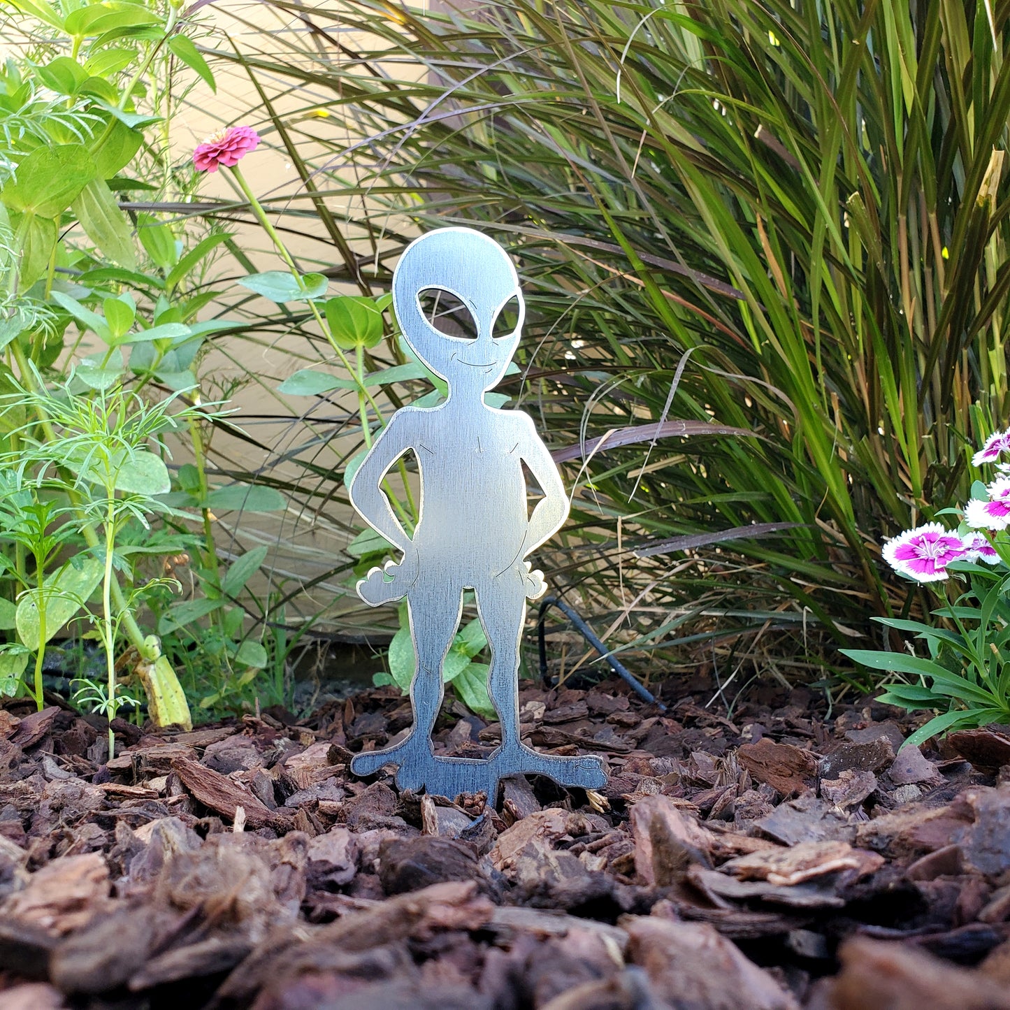 Metal Alien Yard Stake