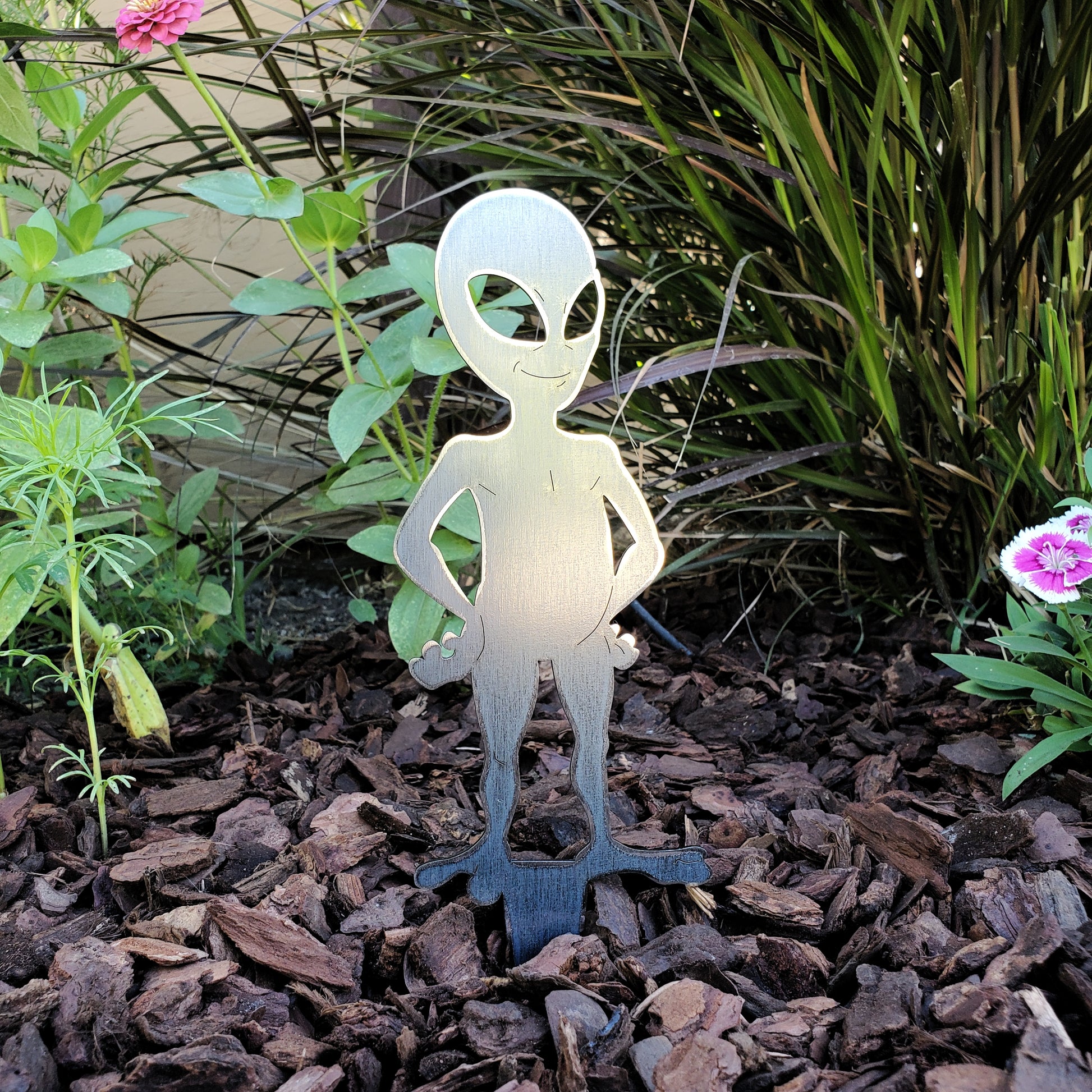 Metal Alien Yard Stake made in the USA by Windy Willows