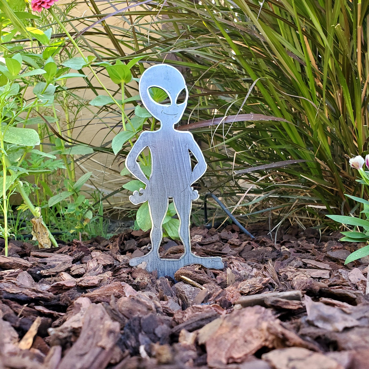 Metal Alien Yard Stake