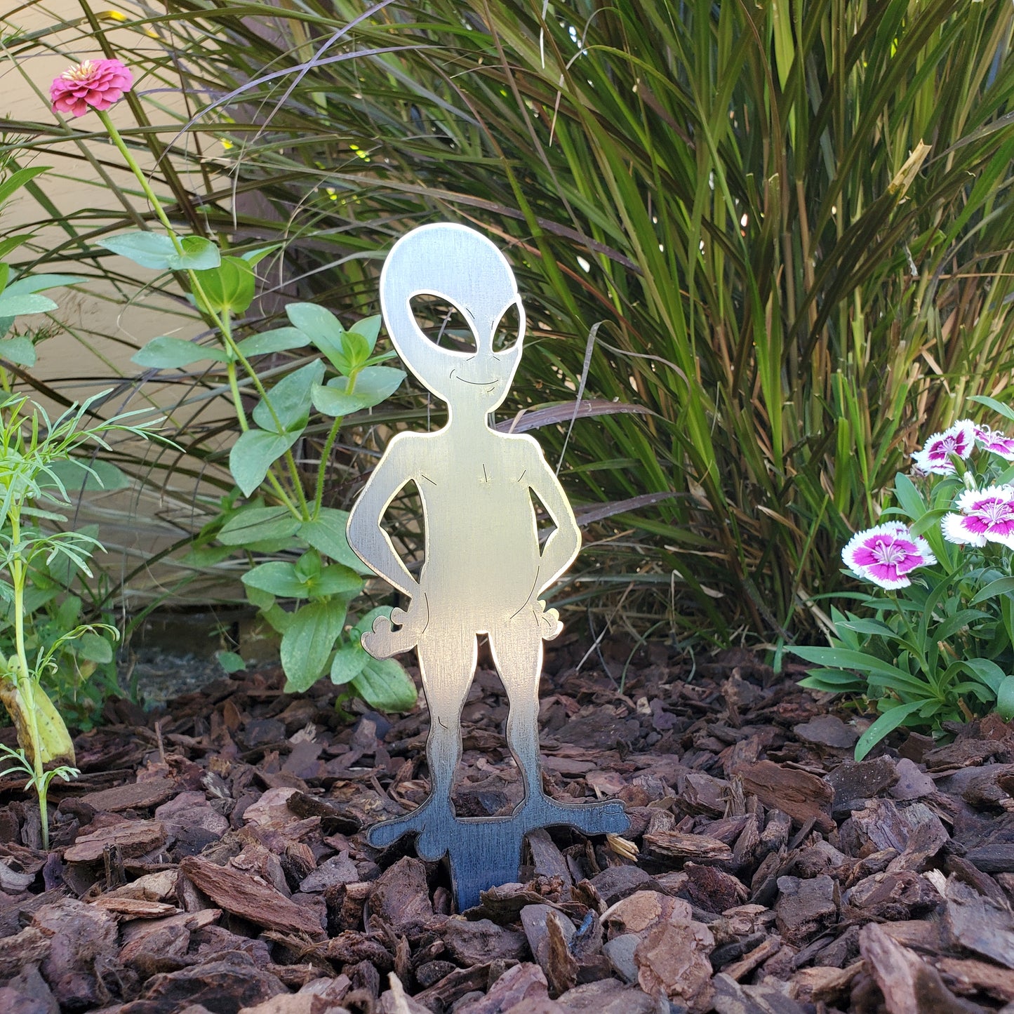 Metal Alien Yard Stake